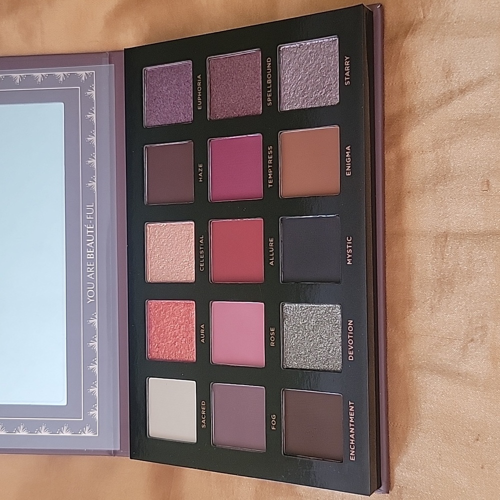 NIB Ace Beaute Mystic Romance Palette